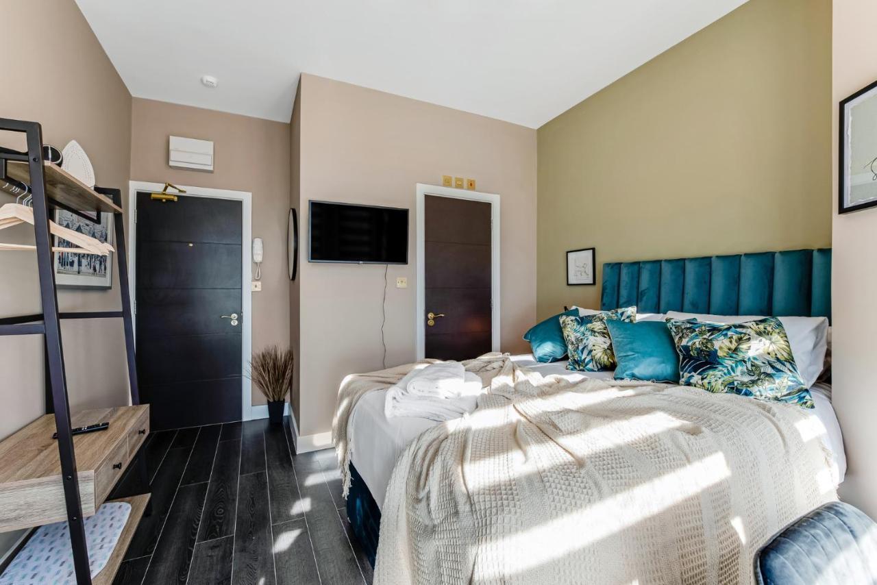 Elegant Studio - Perfect For Explorers Appartement Londen Buitenkant foto