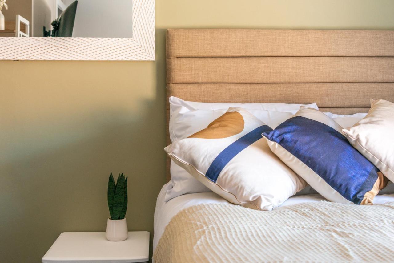 Elegant Studio - Perfect For Explorers Appartement Londen Buitenkant foto