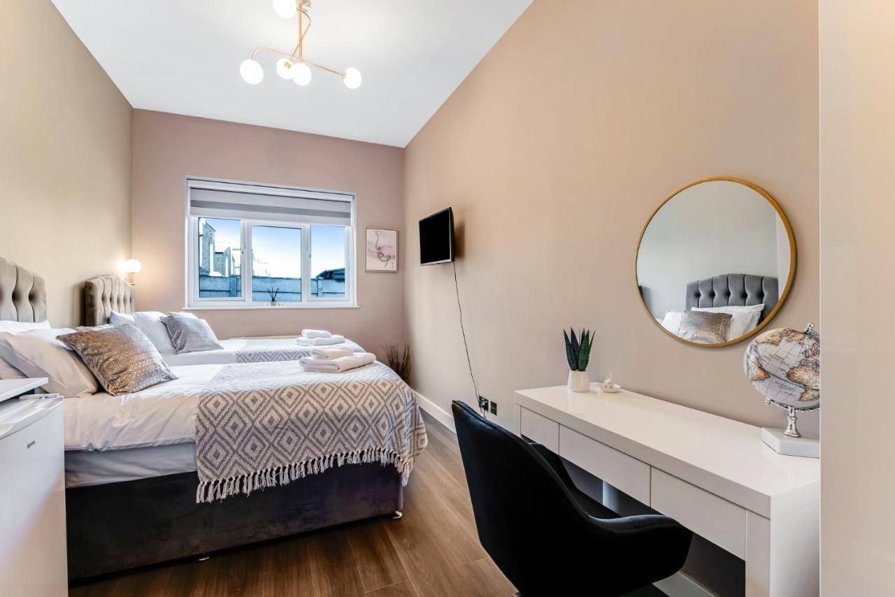 Elegant Studio - Perfect For Explorers Appartement Londen Buitenkant foto