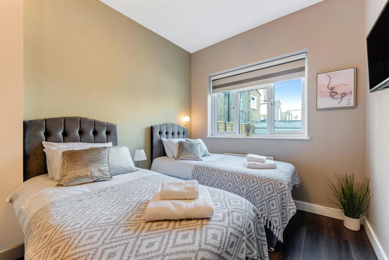 Elegant Studio - Perfect For Explorers Appartement Londen Buitenkant foto